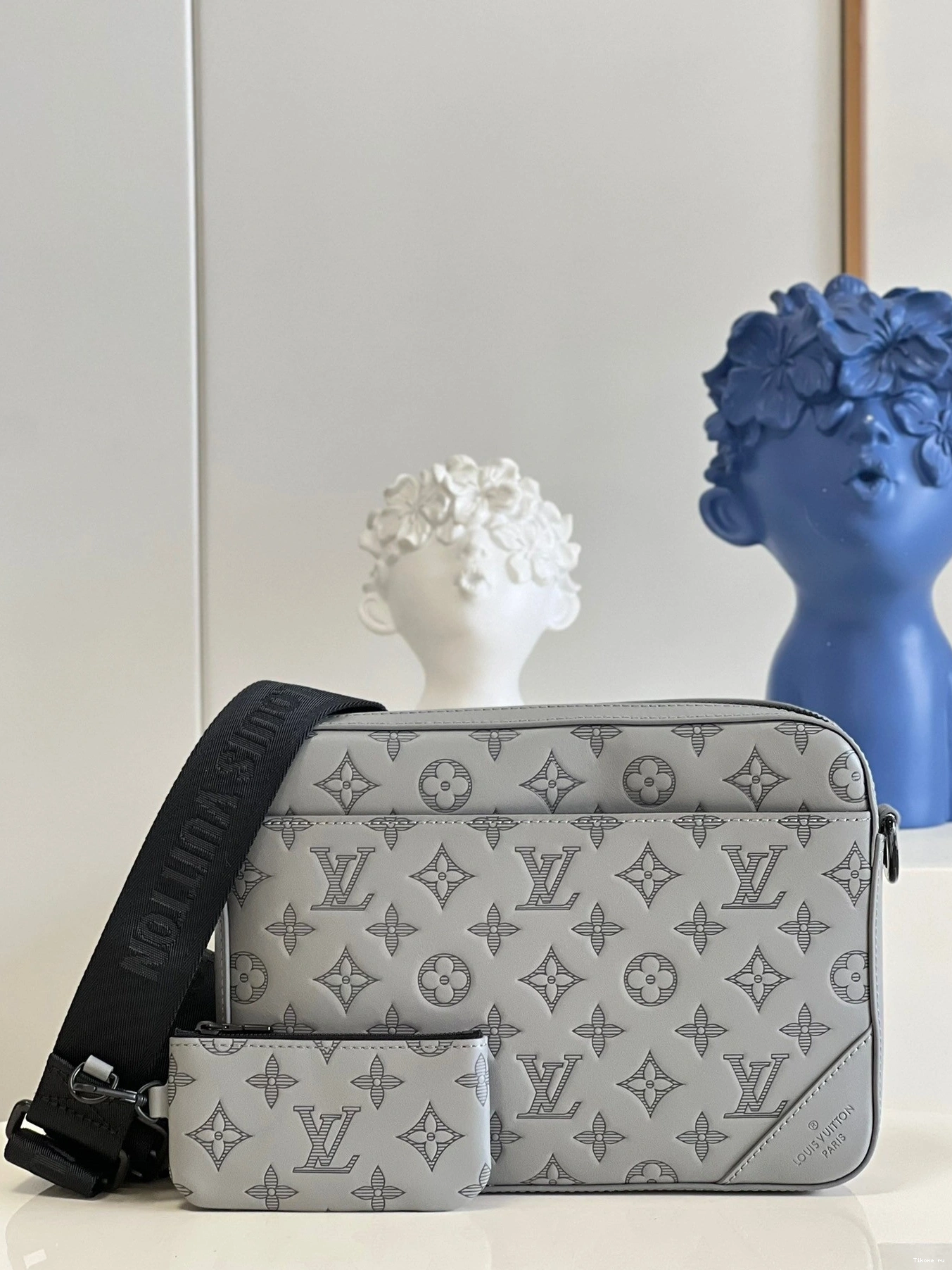 Affordable MESSENGER LOUIS DUO VUITTON 0810